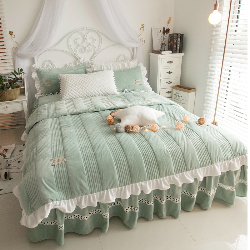Korean coral velvet four-piece set thickened padded crystal velvet duvet cover Baby velvet 1 8m meter bed skirt flannel winter