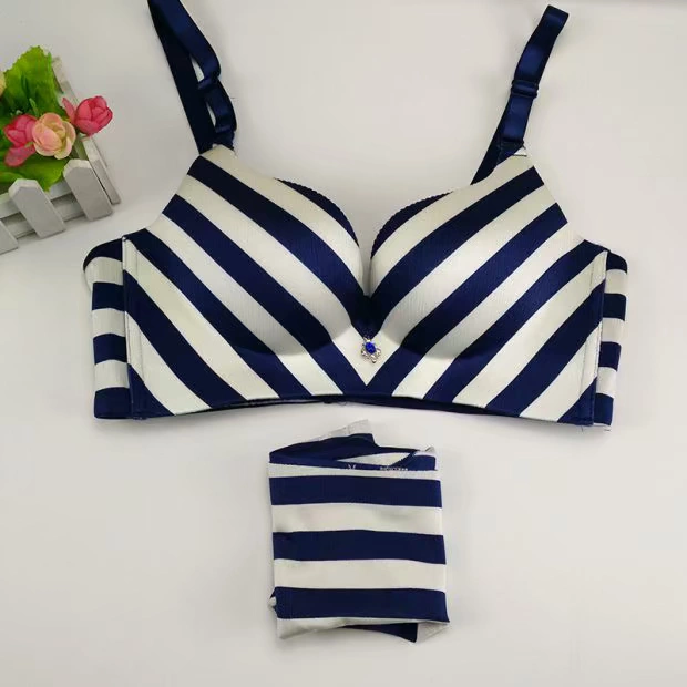 Màu sắc tự nhiên chải tập hợp điều chỉnh loại không dấu vết không có vòng thép đóng cặp áo ngực sâu v thoải mái đặt đồ lót