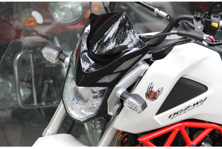 Phụ kiện sửa đổi xe máy Wangjiang búp bê lớn M3 M5 khỉ nhỏ che đèn pha MSX125 che kính chắn gió phía trước kinh chan gio xe