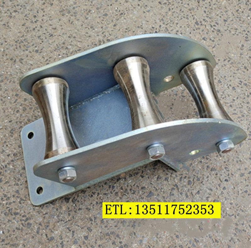 Heavy steel wheel three-wheeled turn cable pulley large bend seven-word corner well nozzle bend straight running protection tackle