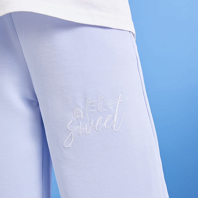 Cô gái bảy điểm quần mùa hè mặc mỏng 2020 midpants mới childrens quần trong trẻ em lớn sweatpants mất quần năm điểm.