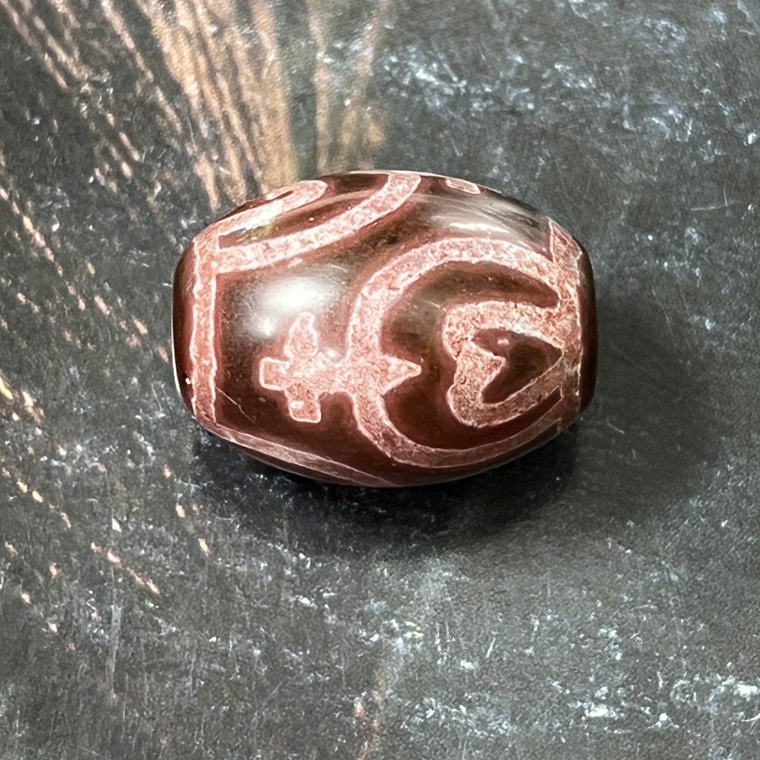西藏朱砂达洛宝瓶天珠，神秘魅力何在？🌟-手饰-淘宝好物网