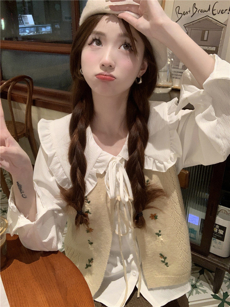 Стильные костюмы 春季穿搭套装2024女装甜美娃娃领长袖衬衫减龄刺绣针织马甲两件套 OTHER