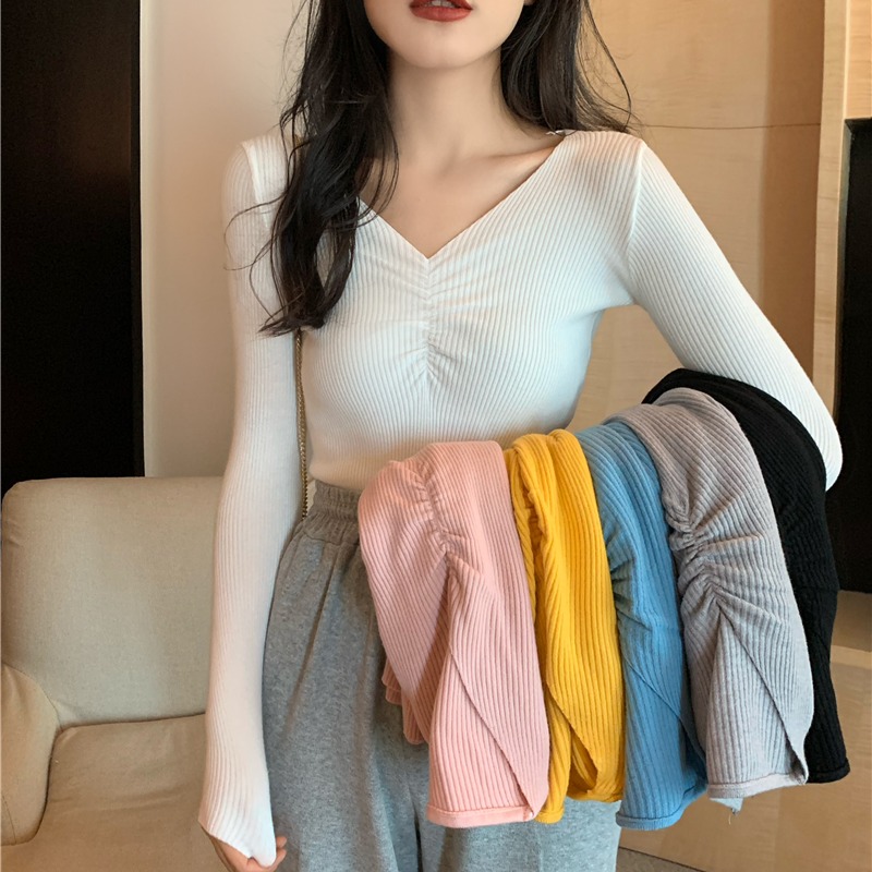 Knit women Spring model 2022 New V collar thin temperament black long sleeve base shirt design sense niche top