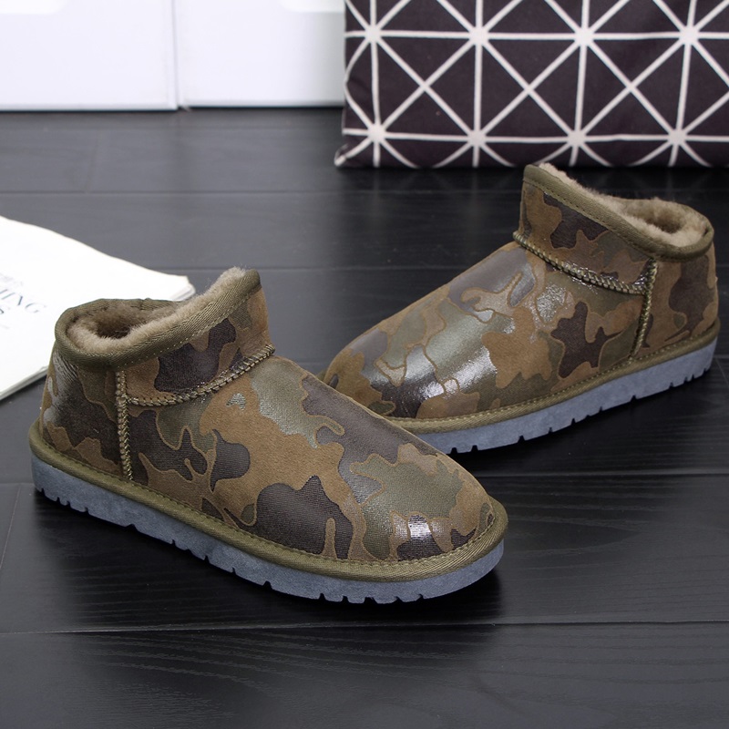 Sheepskin and fur snow boots men's winter women's cotton shoes waterproof camouflage low tube leather short large size loafers