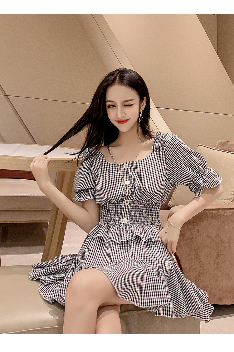 VK旗艦店 韓系格子荷葉邊短款上衣半身裙套裝短袖裙裝