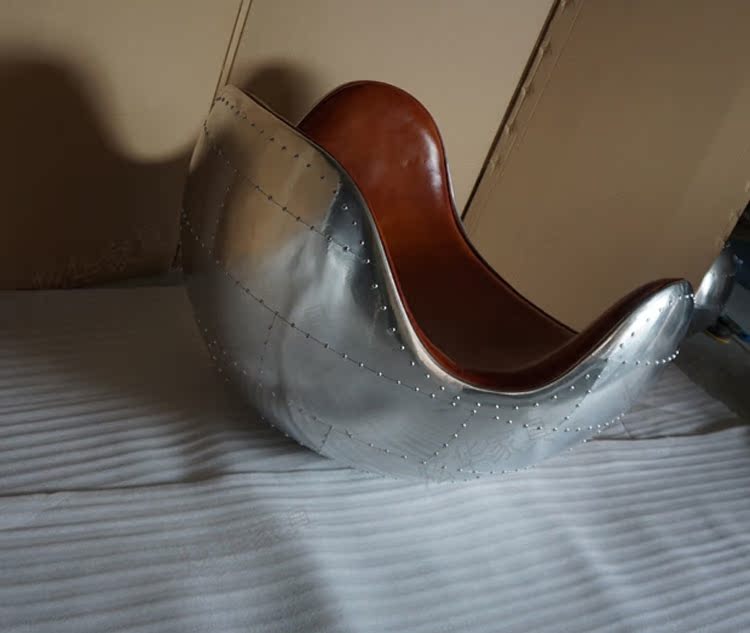 LOFT thiết kế nội thất ngành công nghiệp gió nhôm da tumbler ghế cá tính lười biếng ghế couch sáng tạo giải trí ghế xích đu sofa cổ điển