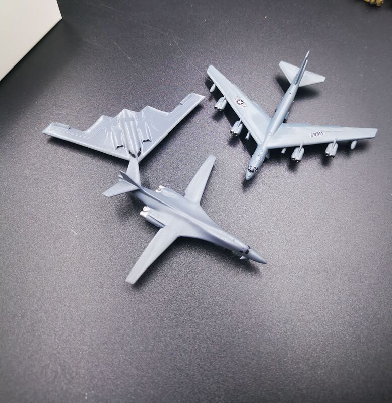 U.S. Air Force Long-Range Strategic Bomber Set, 1 Set of 3 Aircraft, One Each of B2, B1B, and B52, 700 Scale U.S. Air Force Long-Range Strategic Bomber Set, 1 Set of 3 Aircraft, One Each of B2, B1B, and B52, 700 Scale