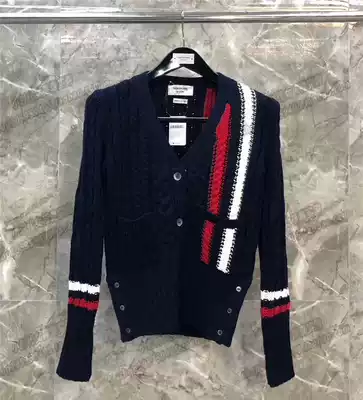 (Small time France) Thom Browne 19 autumn and winter contrast red and blue color strip twist wool knitted cardigan