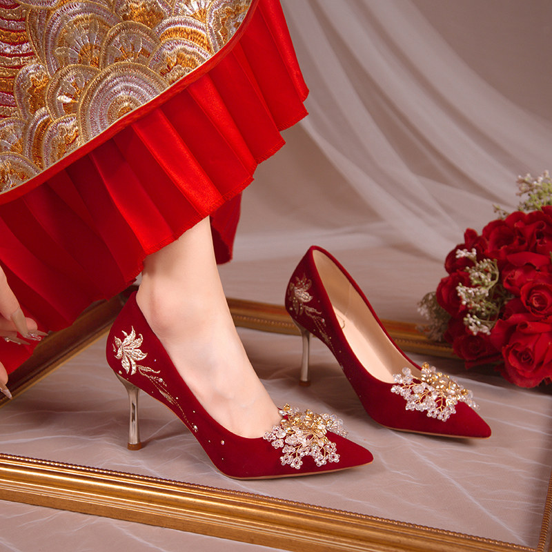 British Genuine Leather Red Chinese-Style Thin-Heeled Wedding Shoes for Women, Autumn/Winter 2026 New Model, Xiuhe Wedding Dress Shoes, Comfortable High-Heeled Single Shoes British Genuine Leather Red Chinese-Style Thin-Heeled Wedding Shoes for Women, Autumn/Winter 2026 New Model, Xiuhe Wedding Dress Shoes, Comfortable High-Heeled Single Shoes