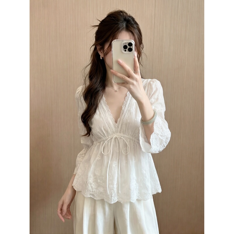 French-Style Heavy Embroidery Lace V-Neck Half-Sleeve Shirt for Women, New Summer Pullover with Tie, Waist-Cinching, Slimming Blouse French-Style Heavy Embroidery Lace V-Neck Half-Sleeve Shirt for Women, New Summer Pullover with Tie, Waist-Cinching, Slimming Blouse