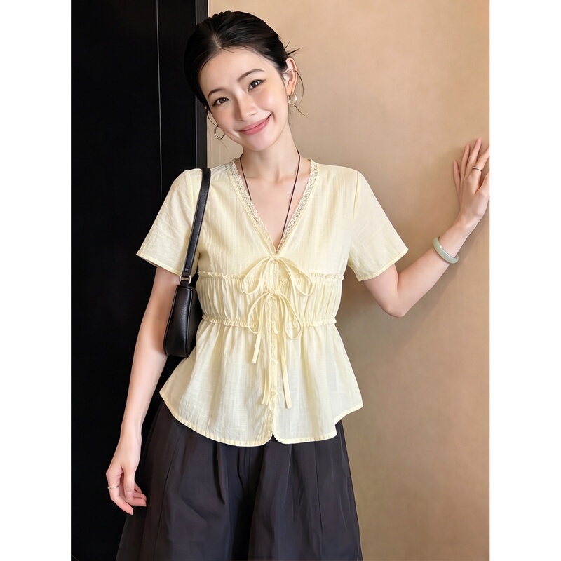 Korean-Style Sweet Yellow Shirt for Women with Heavy Lace Stitching, V-Neck Short-Sleeve Blouse, Waist-Cinching, Slimming, Versatile Top for Summer