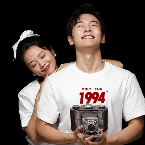 Парная одежда для влюбленных, летняя одежда, трендовая белая футболка, делается под заказ