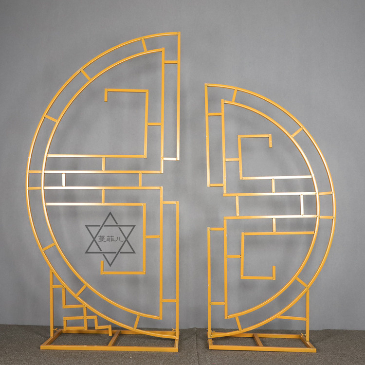 Iron Art Wedding Celebration Swing Piece Chinese Themed Wedding Knot Edge Semicircle Screen Han-style Wedding Props Concentric Screens