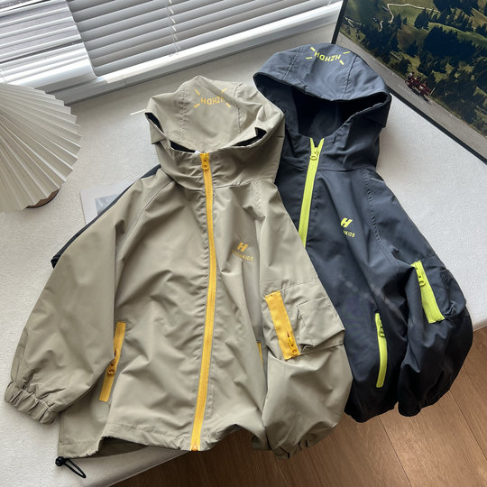 D秋薄款户外运动儿童防水男女童外套中大童冲锋衣外套 110-170