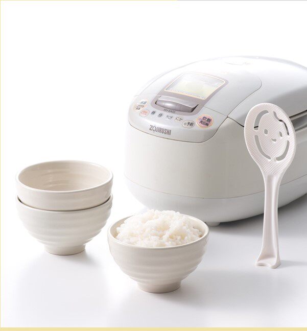 Japan YAMADA original rice spoon smiling face can stand non-stick rice spoon plastic rice spoon rice spoon