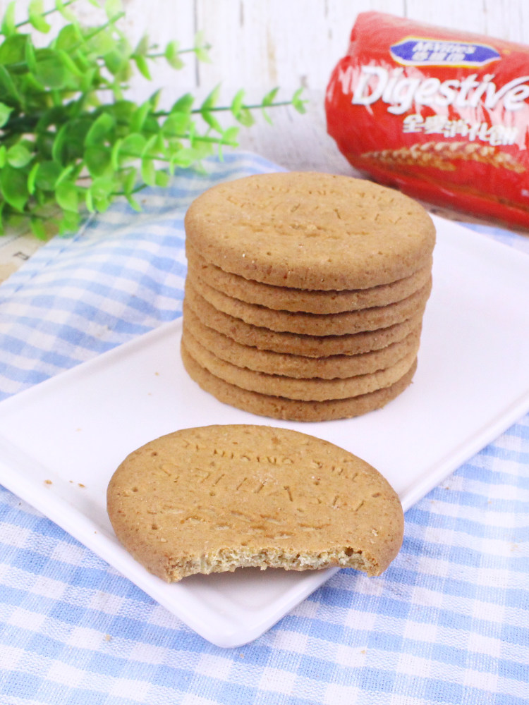 British import Mcvities Mcvities digestive cake 500g nutritious breakfast Non-added whole grain biscuits and snacks