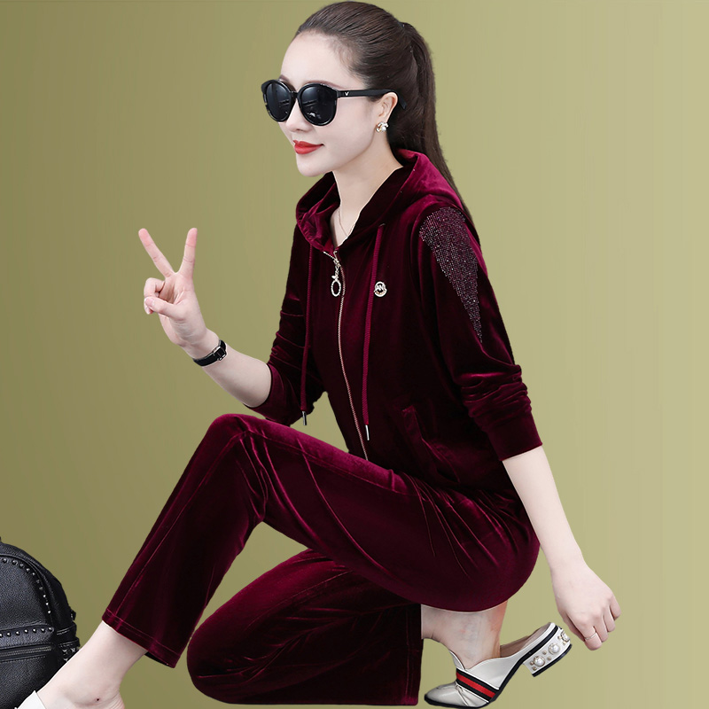 Golden Velvet Suit Woman Spring Autumn 2022 New Fashion Casual Early Spring Even Cap Running Sport Suit Foreign Pie Two Sets