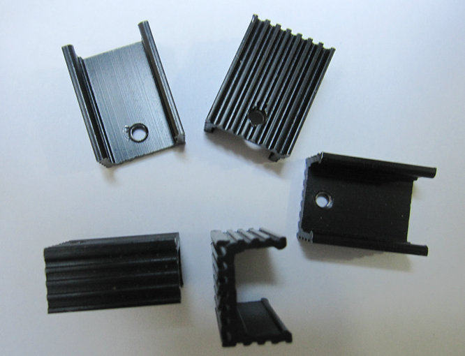 Radiating fin small hair black width 15MM 20MM 20MM thickness 10MM middle aluminium thickness 2 5MM