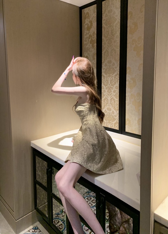 Fuujane Luxurious Heavy Embroidery Rose Gold Strapless Waist-Cinching Delicate Princess Dress