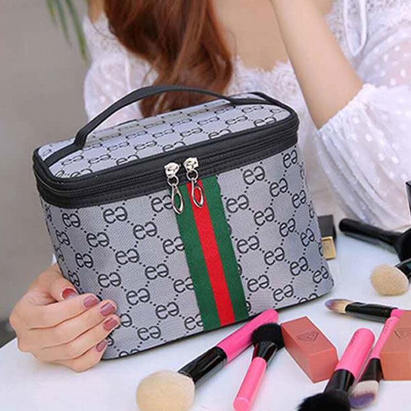 (net red trembles explosions) large capacity portable cosmetic bag storage bag Korean men's and women's travel wash bag