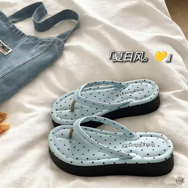 Sea Salt Summer Vibe~! Korean Style Thick-Soled Flip-Flops for Women, Suitable for Outdoor Wear in Summer ins Breathable and Fashionable Thong Sandals for the Beach Sea Salt Summer Vibe~! Korean Style Thick-Soled Flip-Flops for Women, Suitable for Outdoor Wear in Summer ins Breathable and Fashionable Thong Sandals for the Beach