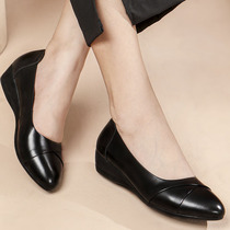 Leather womens shoes mother shoes soft bottom soft leather flat shoes womens shoes large size shallow slope heel single shoes womens new spring and autumn