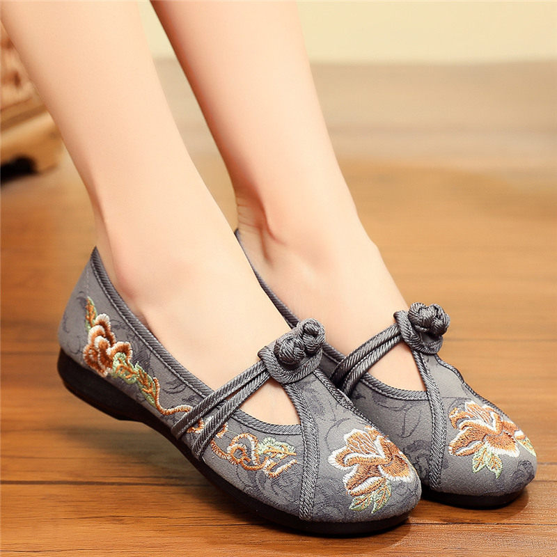 Jingrui old beijing cloth shoes: 🌸 Chinese ancient style embroidered ...