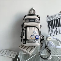 Белый [без декоративного крючка] фавориты отправляют хорошие уколы