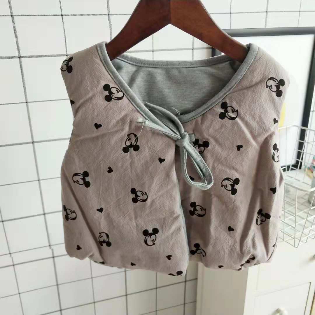 18 năm mùa thu và mùa đông quần áo trẻ em mới bé trai và bé gái áo cotton một nút áo không tay áo gile cho trẻ sơ sinh