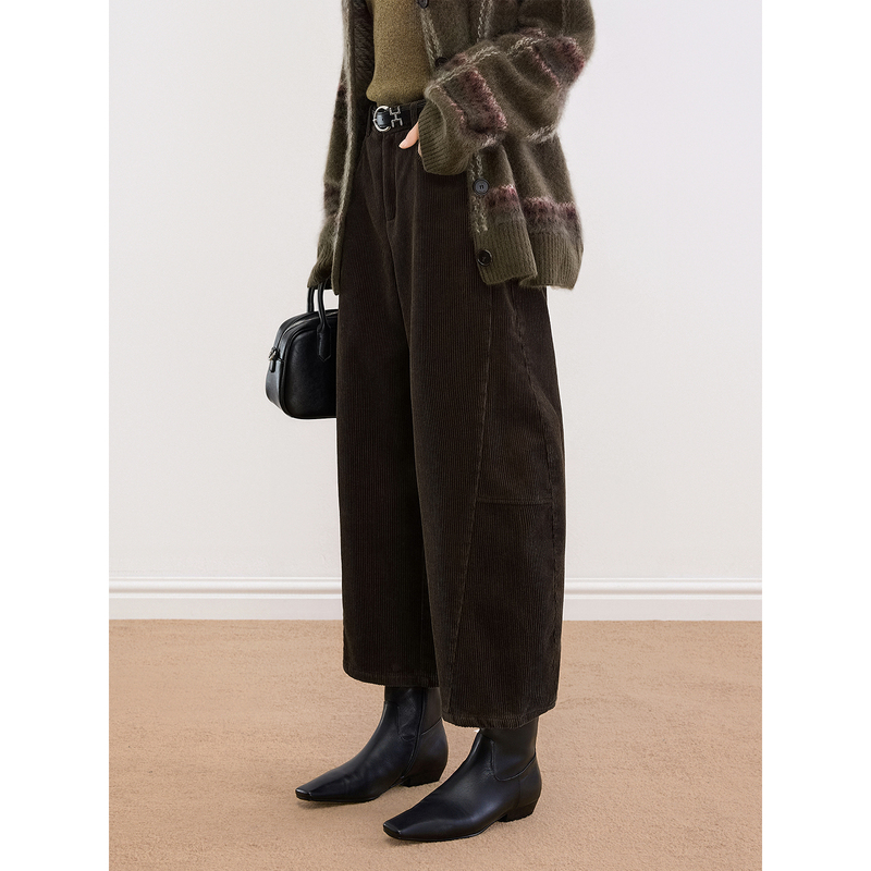 Lassen Retro Vintage Style Casual Pants for Women, New Autumn 26 Model, Green Loose Wide-Leg Corduroy Cropped Pants