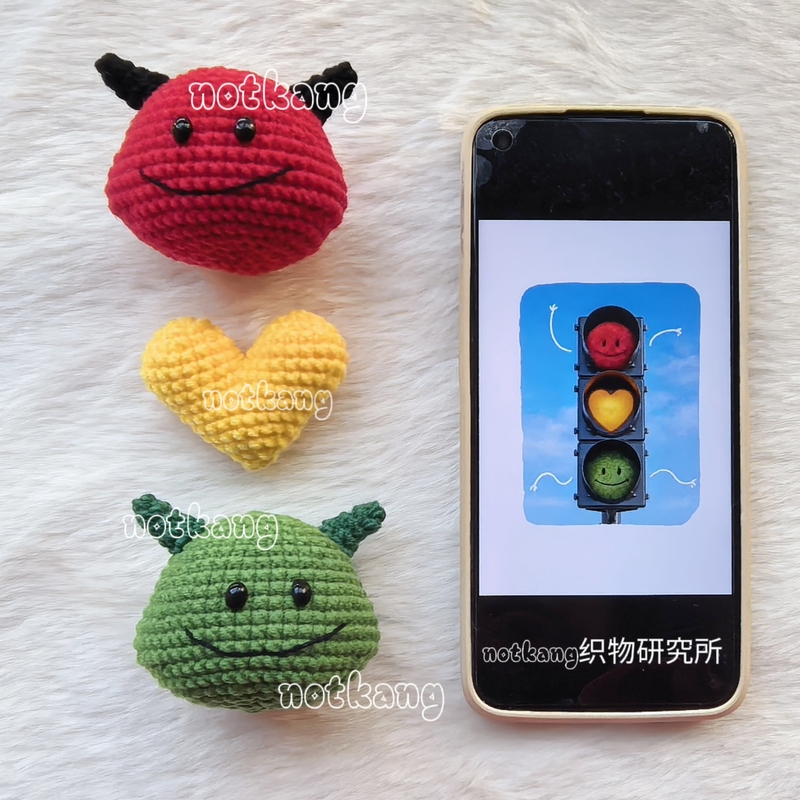 [Finished Product] Li Yuchun Cow Pendant Bag Accessories Brooch Casual Red Cow Keychain Notkang