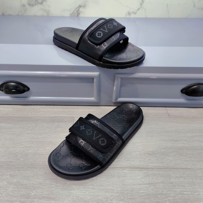 Men's New Summer Style Velcro Casual Beach Shoes, Trendy and Versatile, Anti-Odor and Anti-Slip Men's Slippers Men's New Summer Style Velcro Casual Beach Shoes, Trendy and Versatile, Anti-Odor and Anti-Slip Men's Slippers