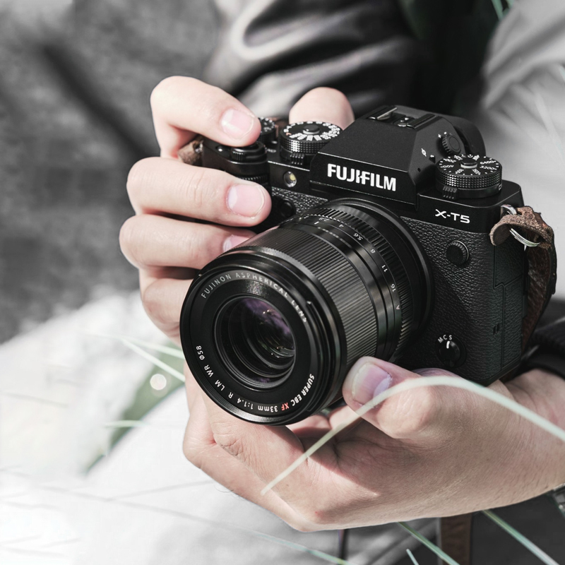 FUJIFILM X-T5 Artistic Retro Flagship Five-Axis Anti-Shake 4K High-Definition Mirrorless Digital Camera Xt5 FUJIFILM X-T5 Artistic Retro Flagship Five-Axis Anti-Shake 4K High-Definition Mirrorless Digital Camera Xt5