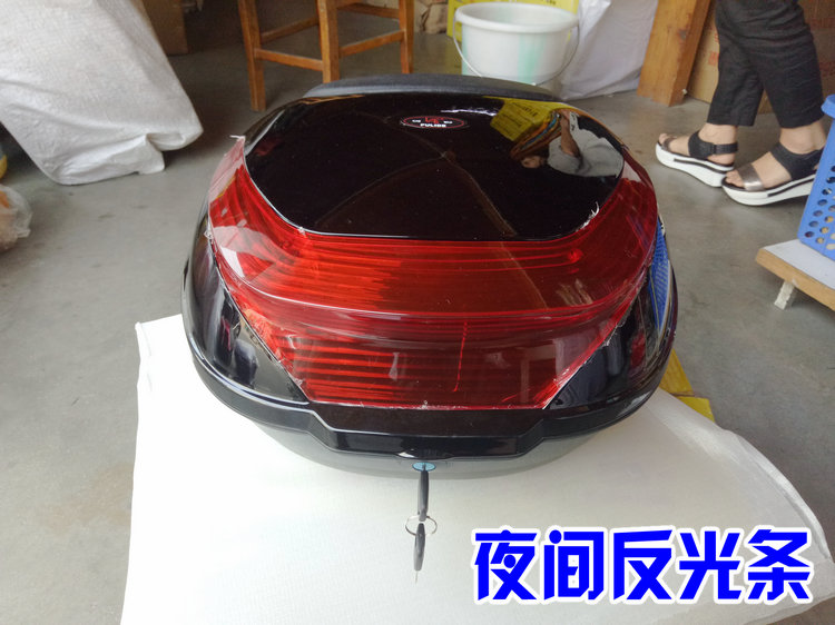 Xe máy thùng xe điện phổ quát dày đuôi lớn chống rung pin xe tay ga hành lý - Xe gắn máy phía sau hộp thùng đựng đồ gắn đuôi xe máy