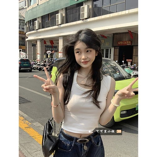 Цветной осенний приталенный короткий топ с чашечками, в корейском стиле