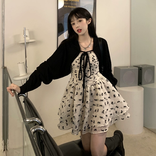 Летнее платье, приталенный корсет, базовая юбка, цветочный принт