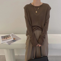 Round neck long sleeve solid color fine wool base shirt women Korea autumn 2021 loose light Joker sweater
