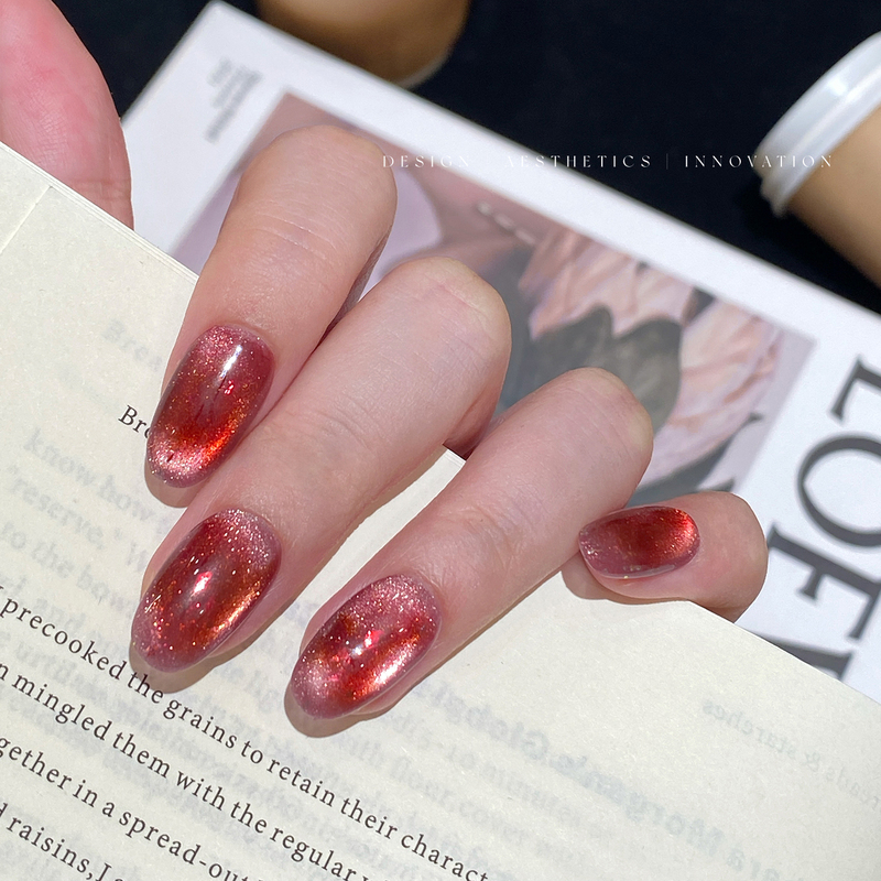 Drunk Berry Cherry Red Cat Eye Wearable Nails 2026 New High-End Whitening New Year Manicure