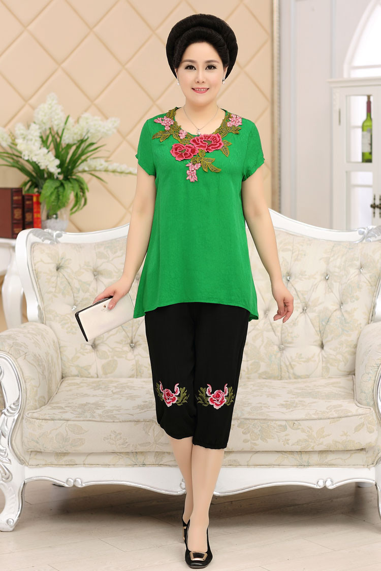 Phụ nữ trung niên của mùa hè ăn mặc đặt 6XL5 cộng với phân bón XL mẹ thêu bông giản dị và vải lanh hai mảnh đặt 200 kg áo sơ mi nữ trung niên