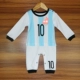 Ins quần áo bóng đá cho bé jumpsuit 3 tháng 6 áo dài tay 9 cotton trăm ngày bé áo thể thao mùa thu bán quần áo trẻ em