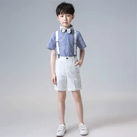 Тонкая рубашка, шорты, галстук-бабочка, подтяжки