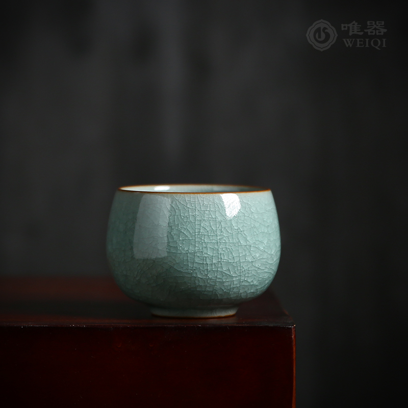 Qigfu Tea Cup Leaf Small Spring Green Porcelain Ice Cracks Handholding Cup Pure Handmade Gov Kiln Master Cup High End Tea Drinking Cup
