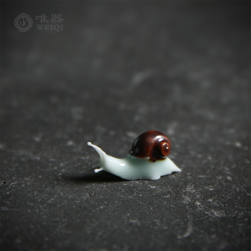 Only celadon tea pet ornaments Zhou Jingbo hand-made ceramic creative snail tea ceremony accessories tea table accessories