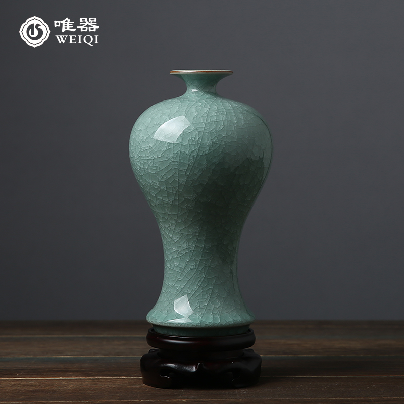 Ye Xiaochun All-handmade works Qingporcelain Gothic kilns Ice cracks Beauty Drunk Plum Bottle Floral Home Swing Accessories Collection