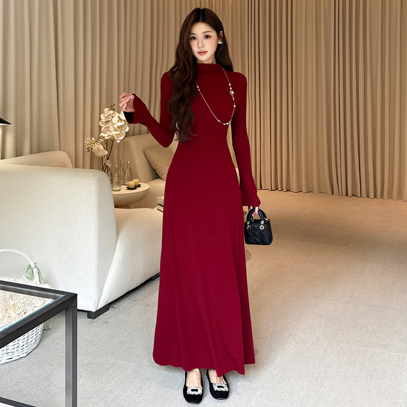 Red Hepburn Dress Is Super Beautiful and Stunning, Knitted Long-Sleeved Dress for Women, Autumn and Winter, Simple and Elegant, Slim-Fitting Long Dress Red Hepburn Dress Is Super Beautiful and Stunning, Knitted Long-Sleeved Dress for Women, Autumn and Winter, Simple and Elegant, Slim-Fitting Long Dress
