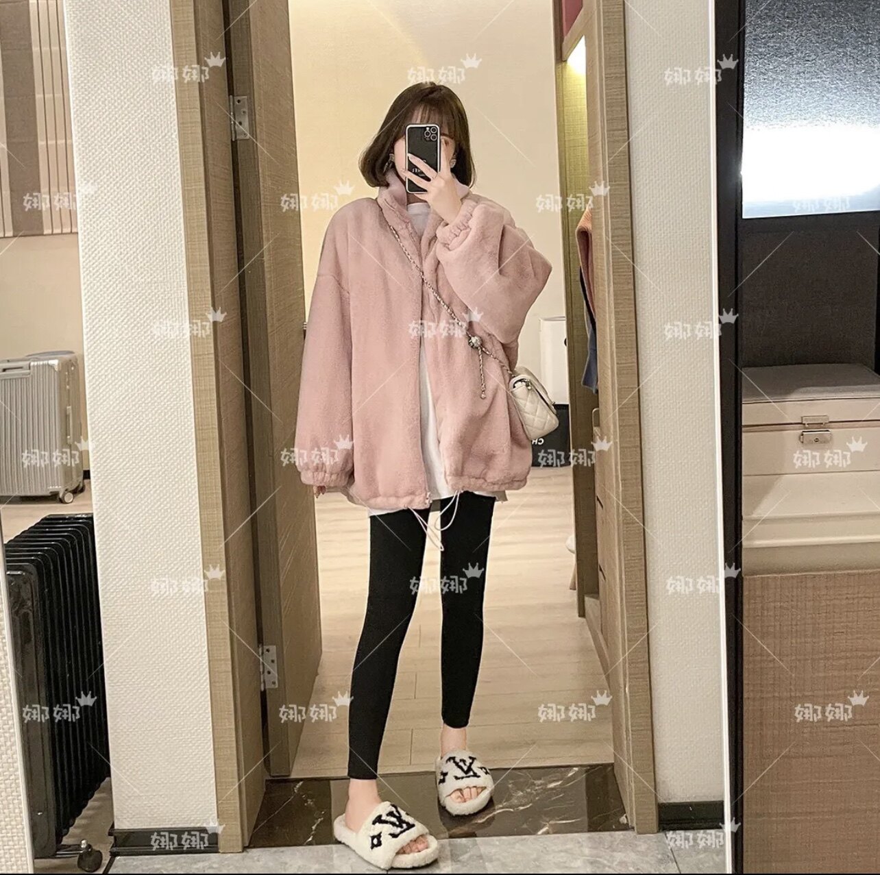 2021 winter new maternity coat thickened and velvet cardigan stand-up collar plush velvet maternity wear outerwear coat tide mom