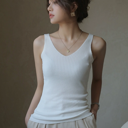 Белая трикотажная длинная небольшая летняя базовая майка топ без рукавов, V-образный вырез