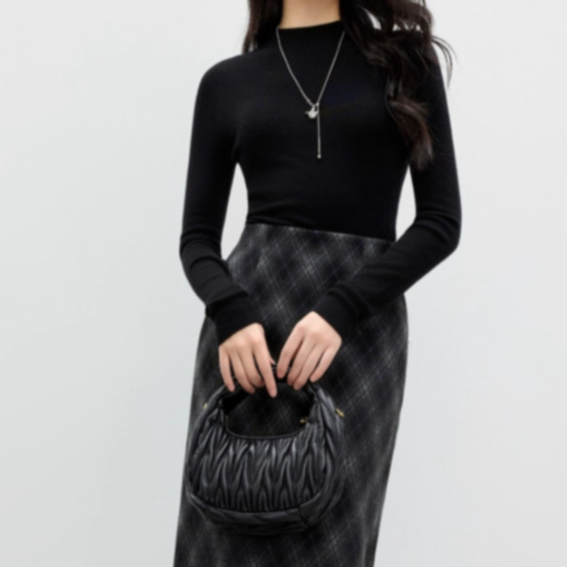 Machine Washable Anti-Pilling Base Knit Sweater for Women 2025 Winter New Style Top