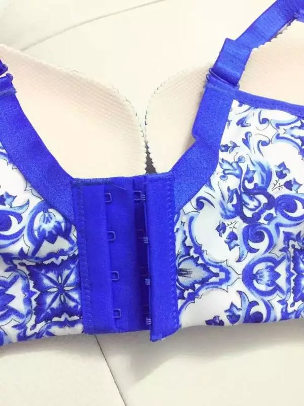 Đồ lót thêu màu xanh và trắng mới, đồ lót nữ gợi cảm thu thập áo ngực liền mạch thoải mái mà không cần áo ngực dày nội y cao cấp